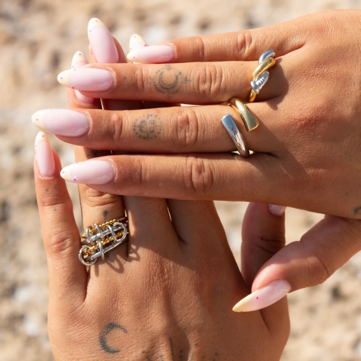 Avelis Ring (Adjustable)