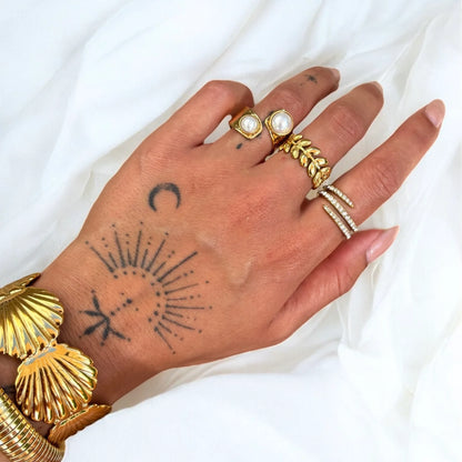 Calla Ring (Adjustable)