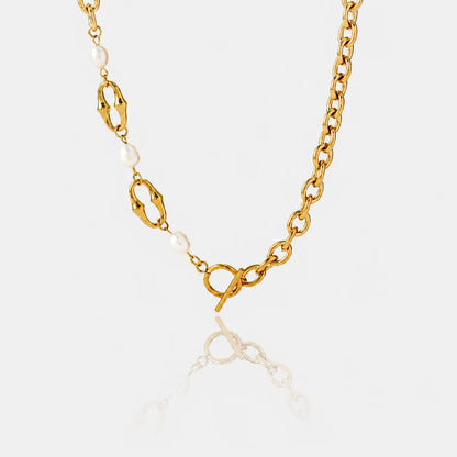 Aveline Necklace